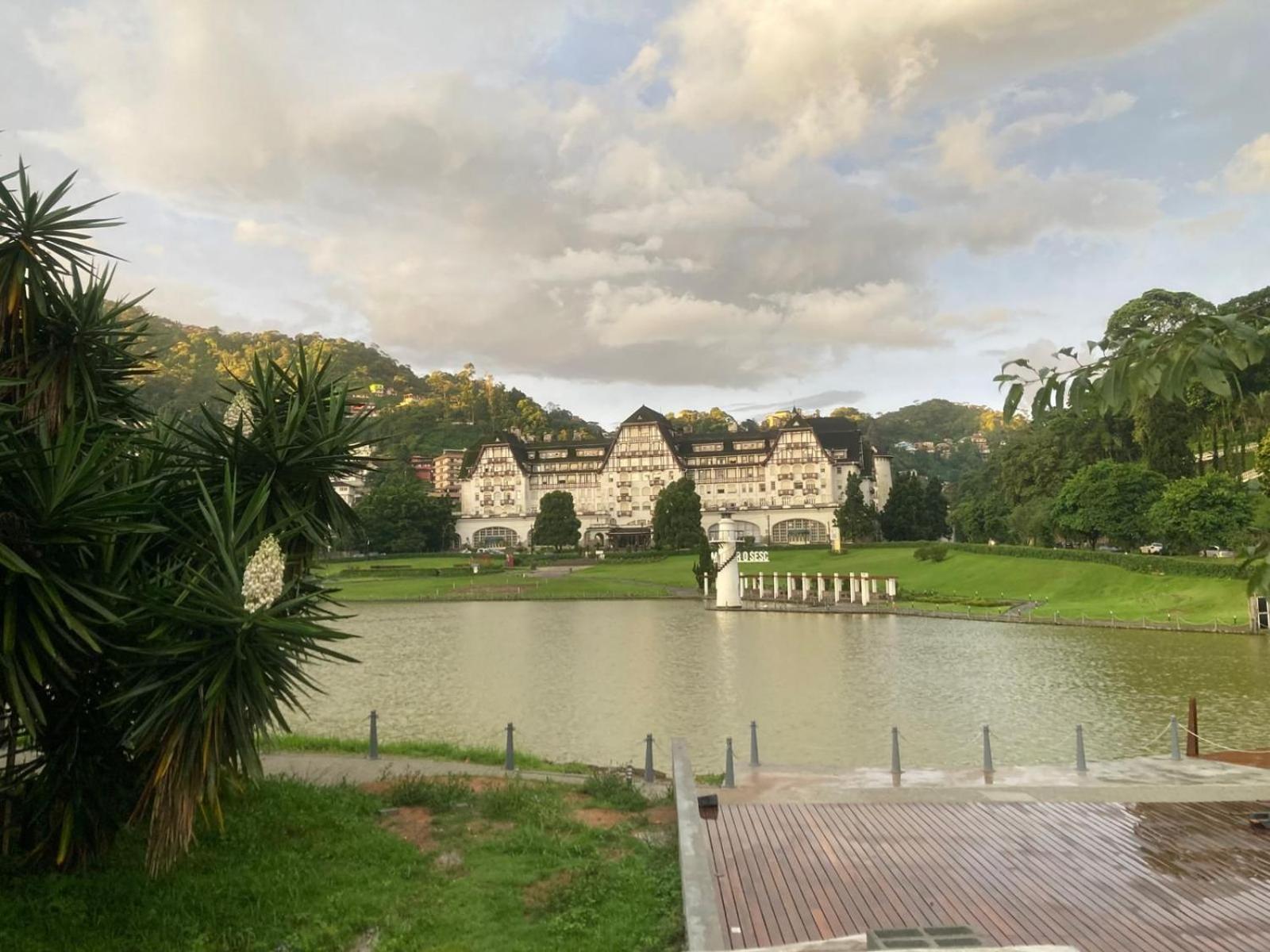 Apartamento No Palacio Quitandinha Com Vista O